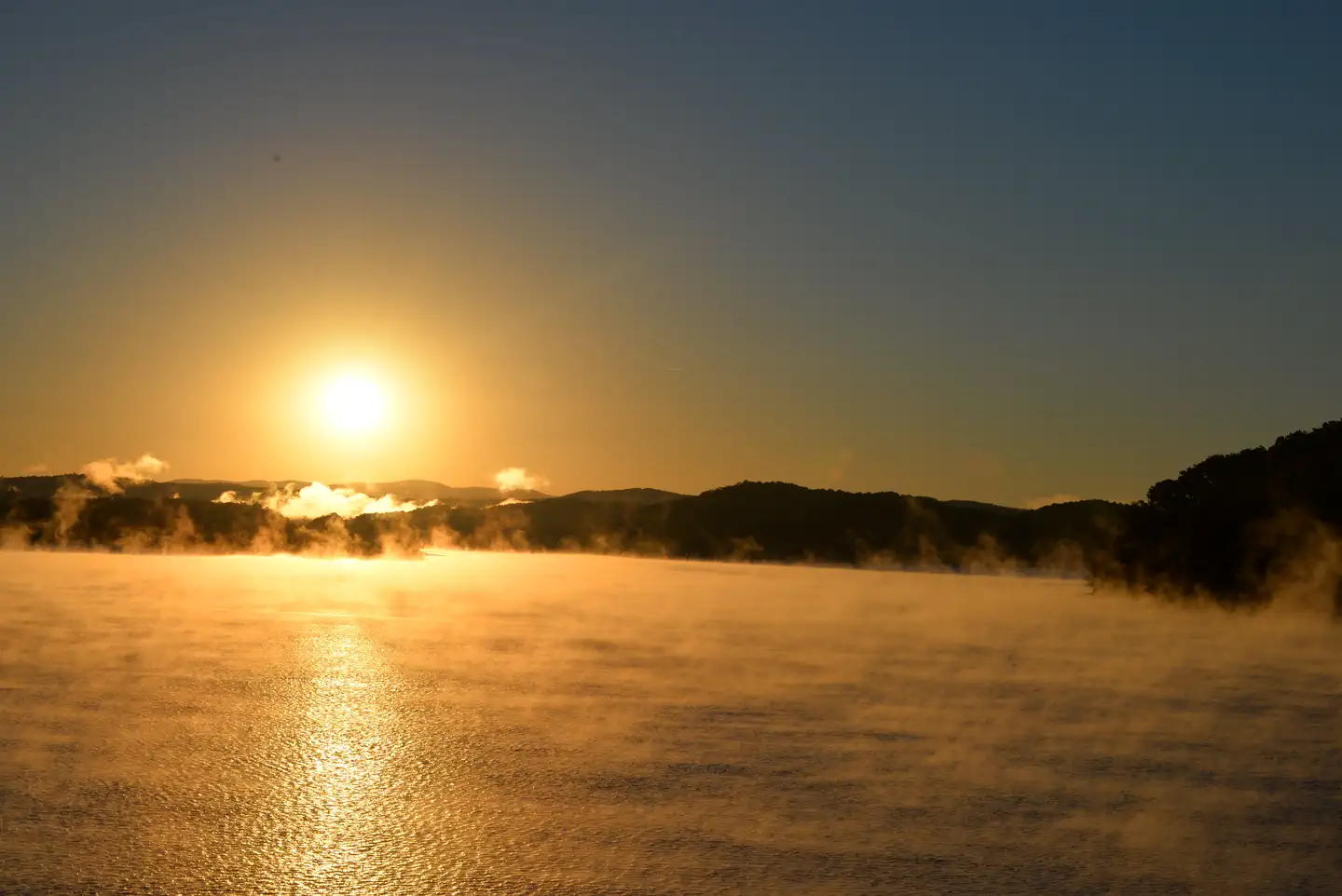Sunrise at Carters Lake
