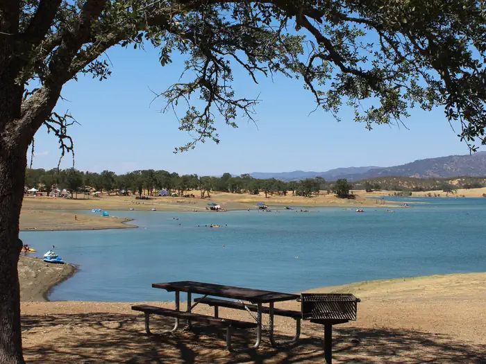 OAK SHORES DAY USE AREA (CA)